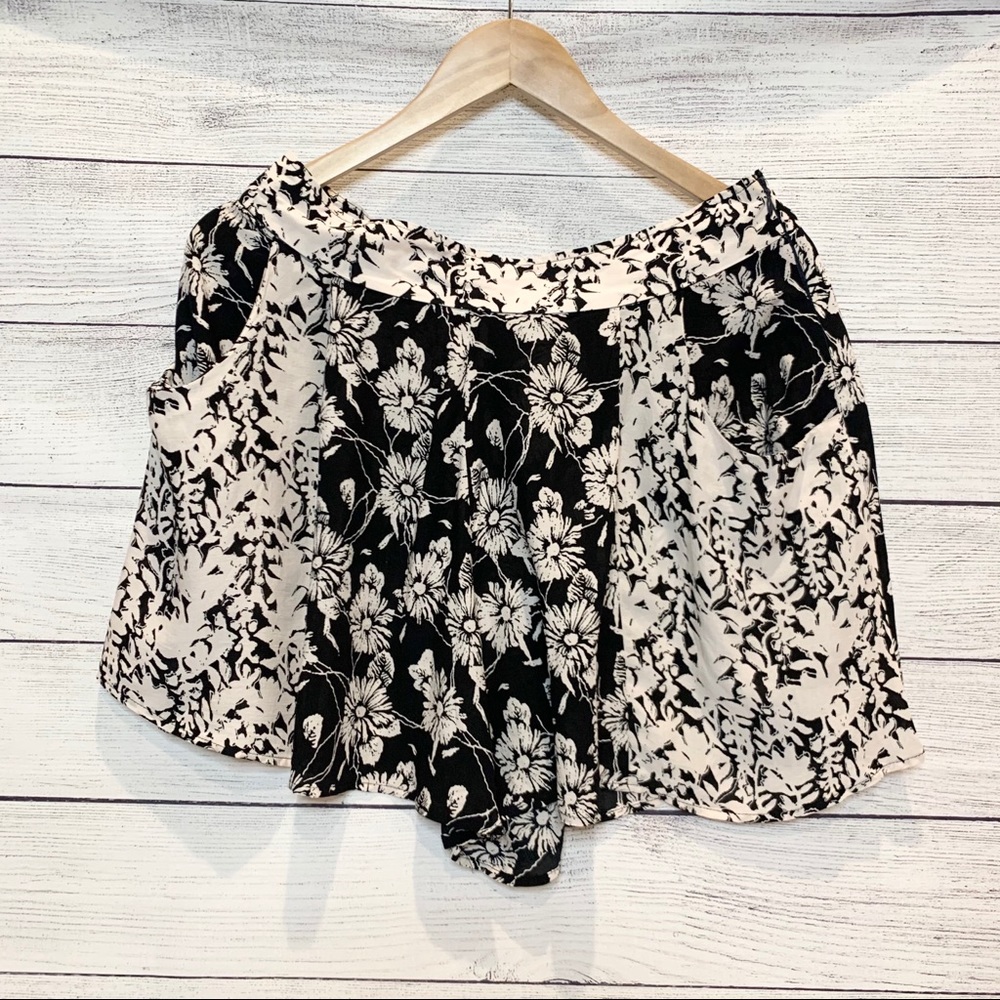 Free People Skirt Shorts Skort pockets size 8